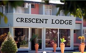 Crescent Lodge